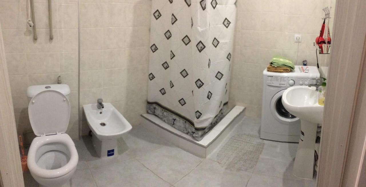 Studio Apartment In Center Полтава Екстер'єр фото